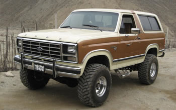 Late Model Bronco Radiator